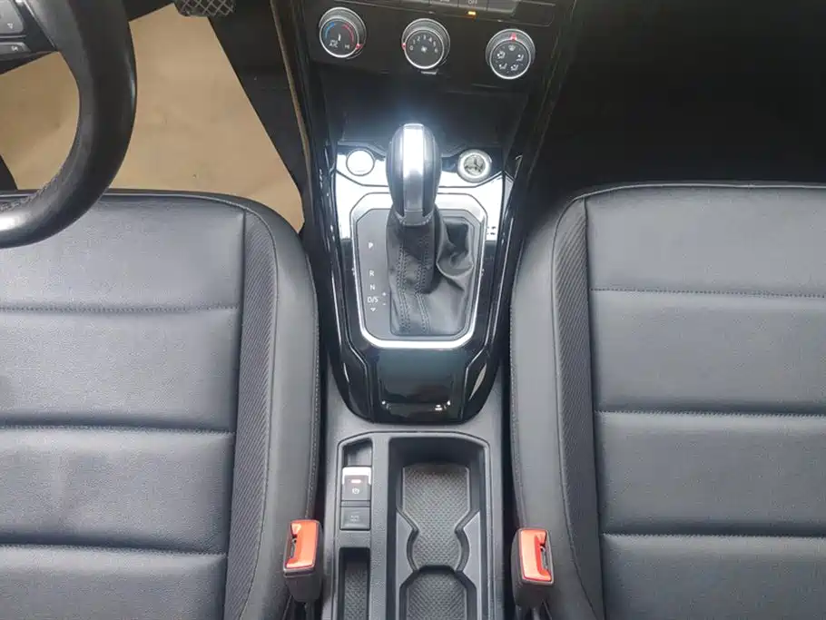 Volkswagen T-ROC 2020 280TSI DSG 2WD Comfort фото 16