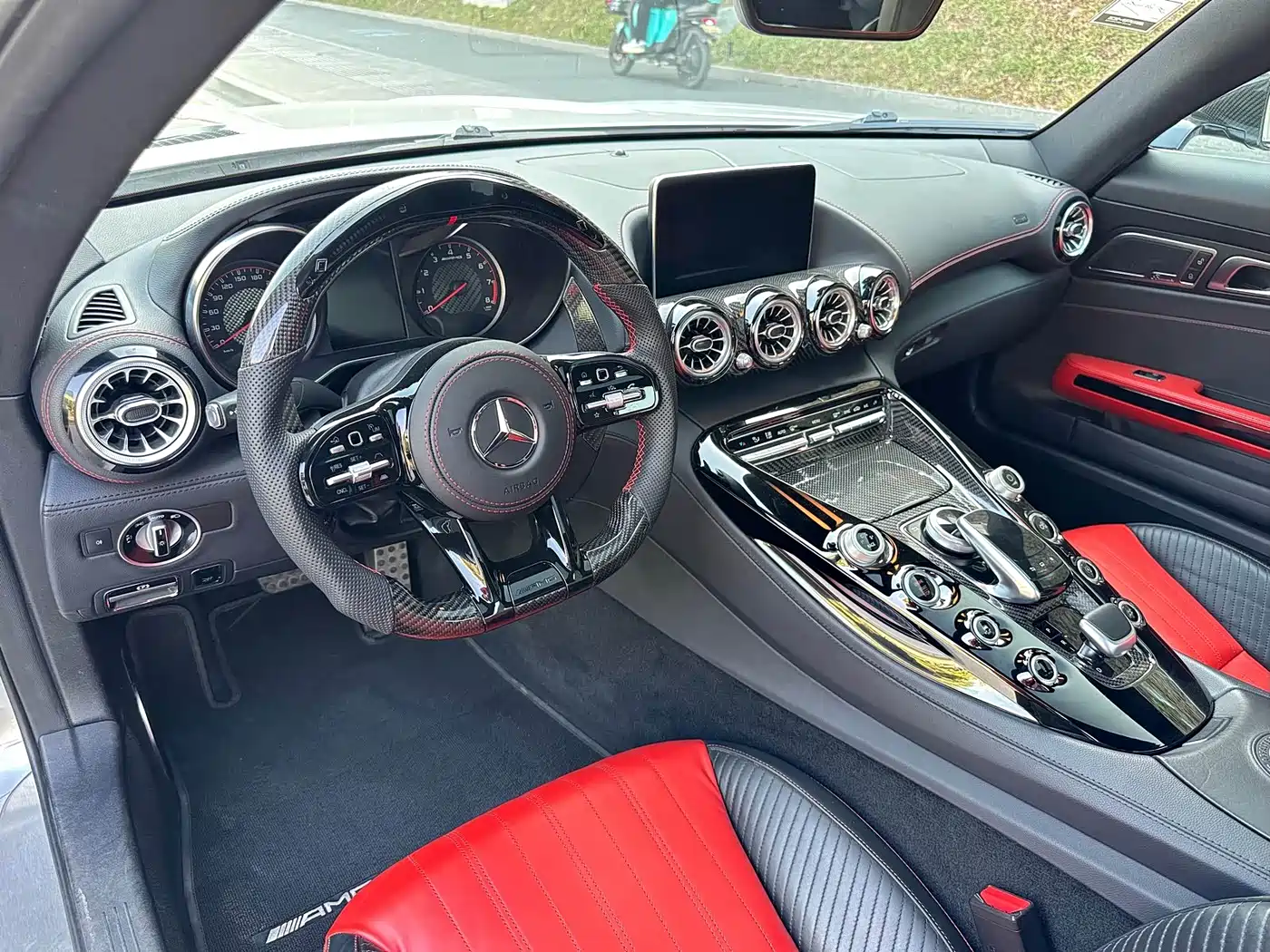 Mercedes-Benz AMG GT 2015 AMG GT S фото 14