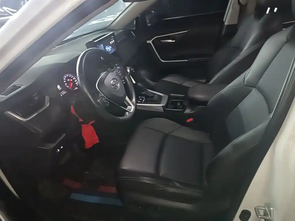 Toyota Wildlander 2023 2.0L CVT FWD Urban фото 15