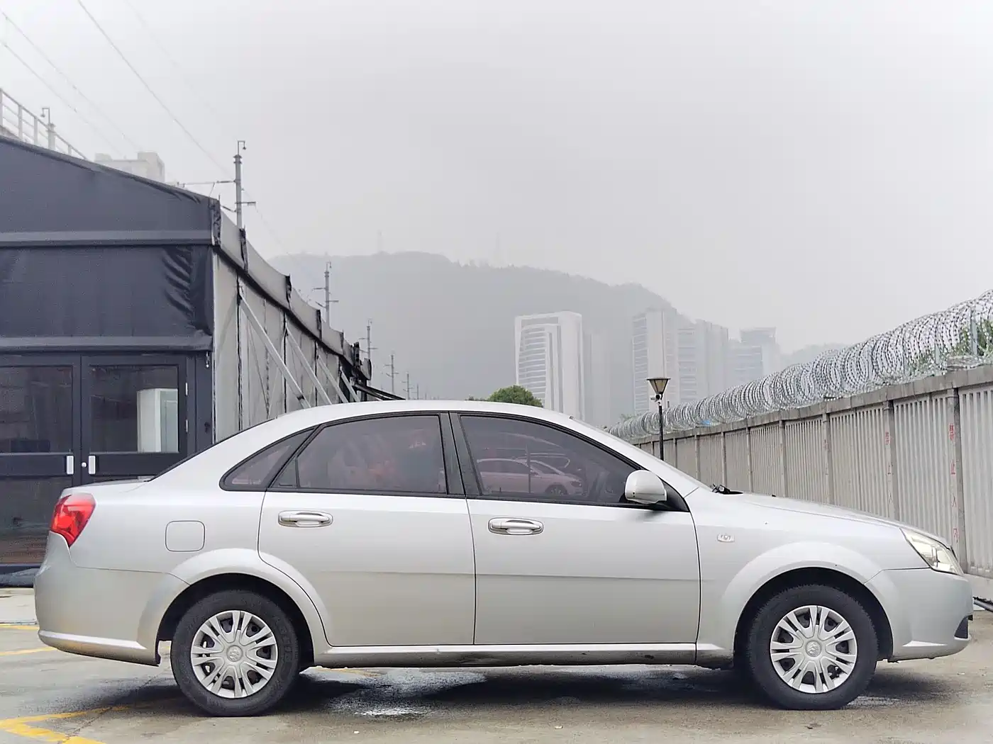 Buick Excelle 2013 1.5L Automatic Classic фото 3