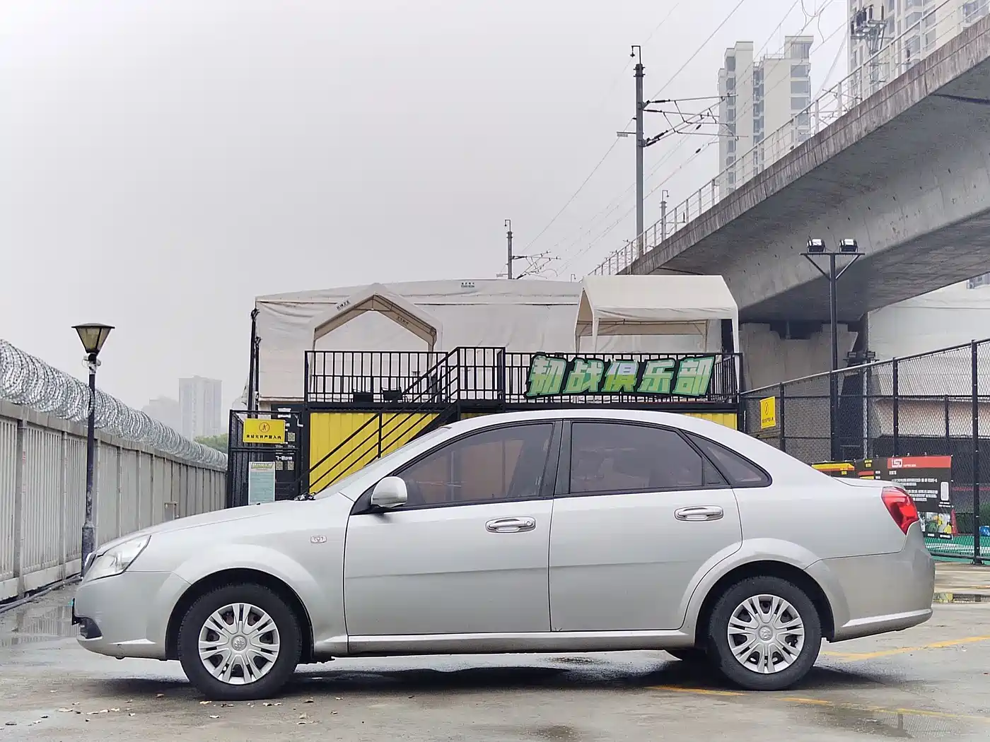 Buick Excelle 2013 1.5L Automatic Classic фото 7