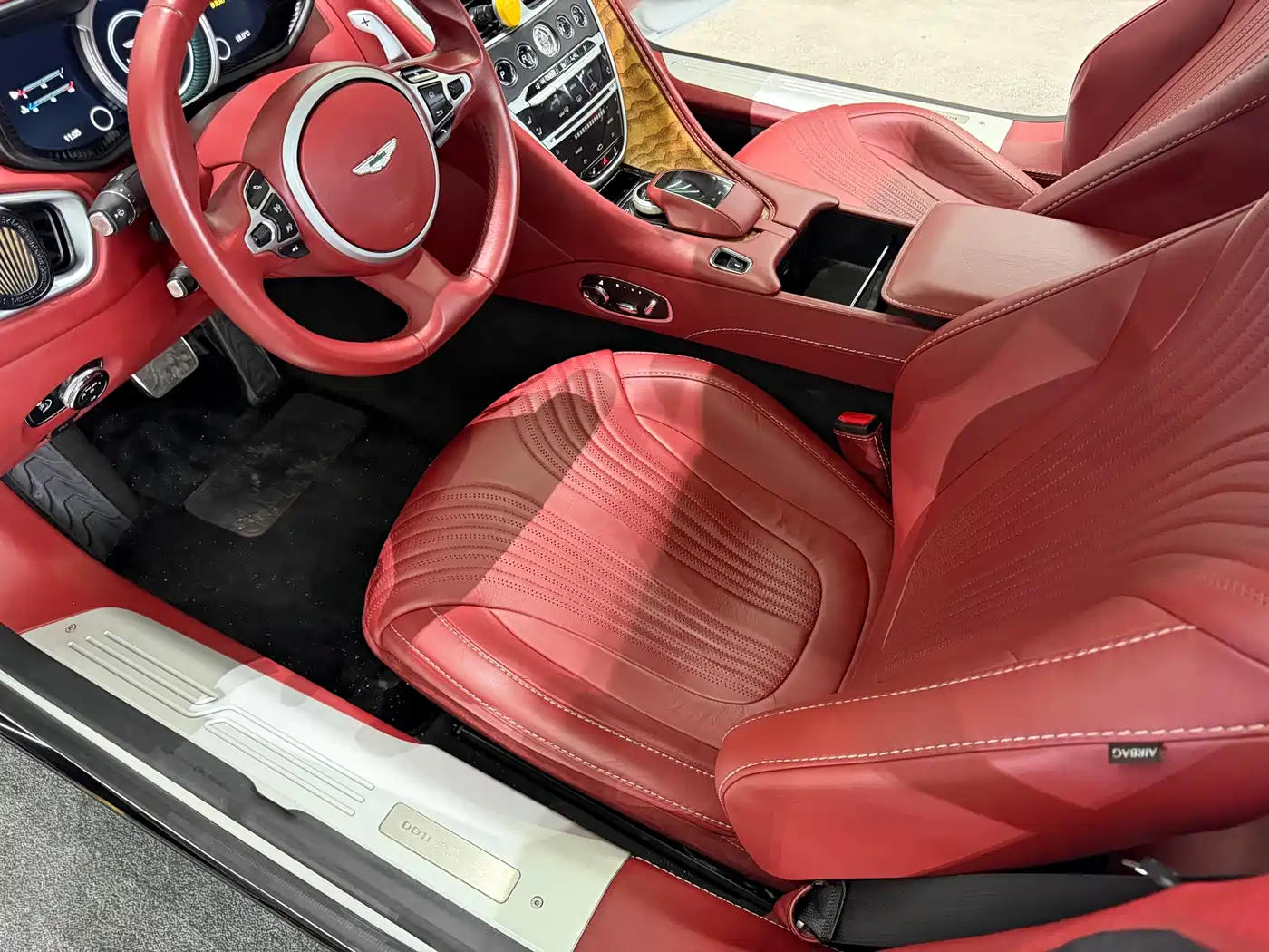 Aston Martin DB11 2018 2019 Model 4.0T V8 Coupe