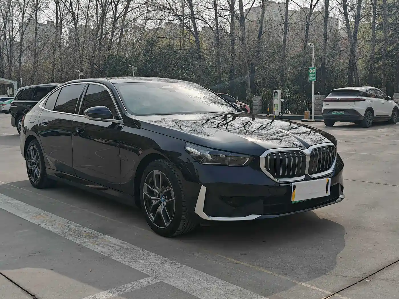 BMW I5