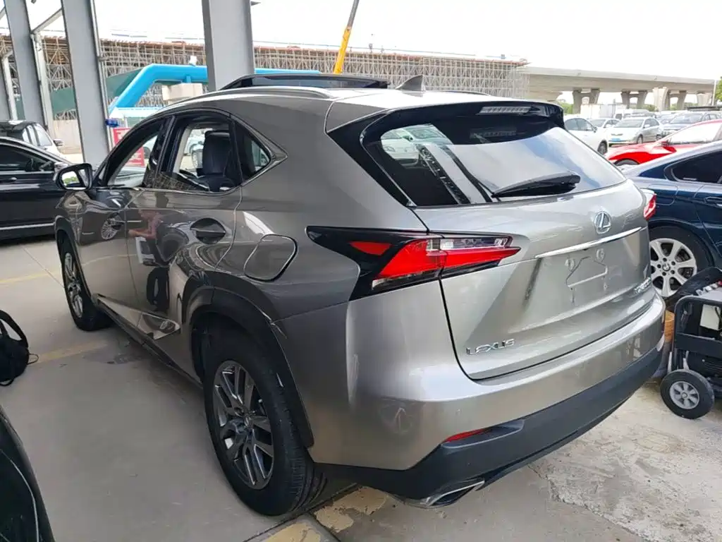 Фото 5 - Lexus NX