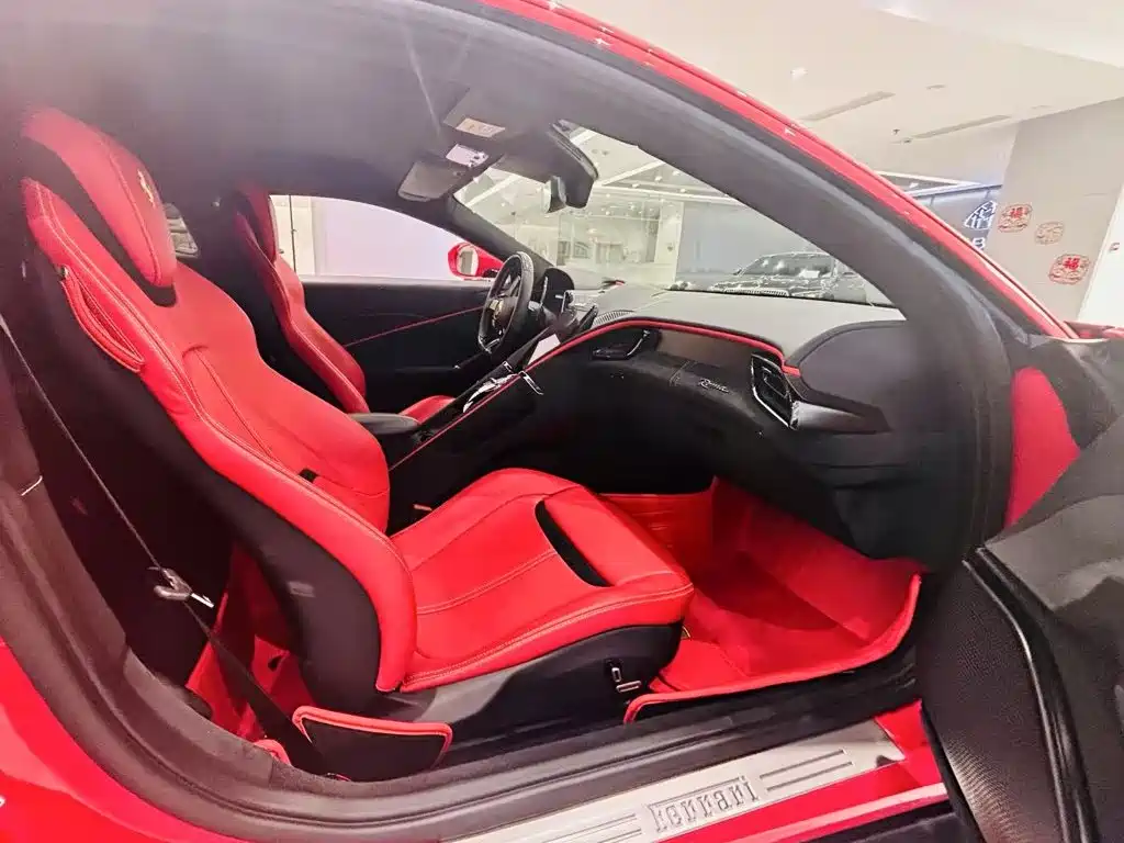 Ferrari Roma 2021 2020 3.9T V8