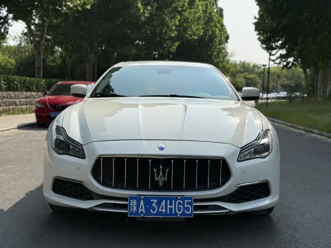 صورة 2 - Maserati Quattroporte