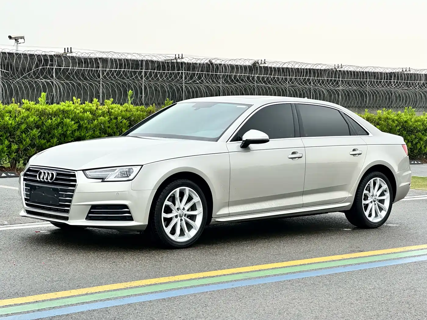 Audi A4L 2018 30th Anniversary 40 TFSI Progressive