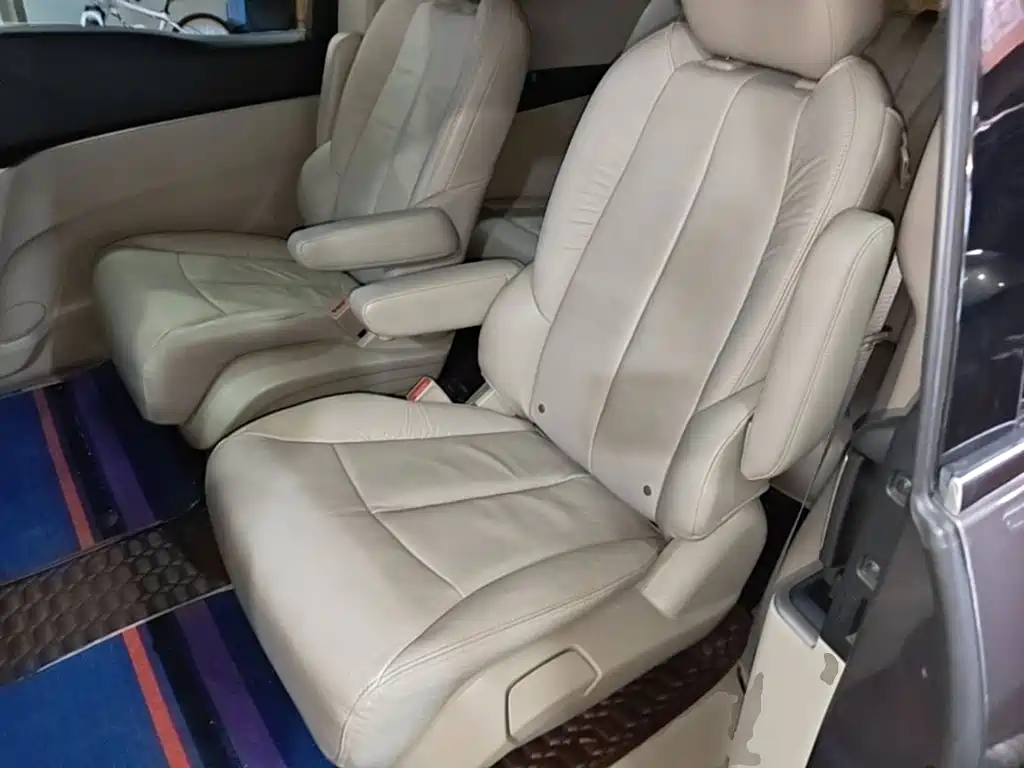 Фото 17 - Buick GL8
