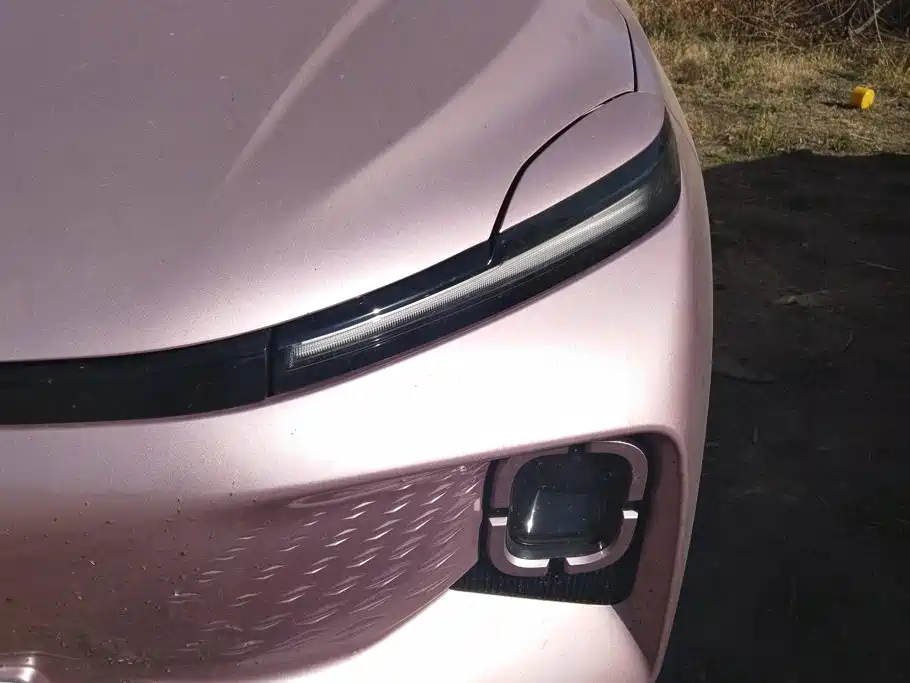Фото 5 - Geely Geometry E Firefly
