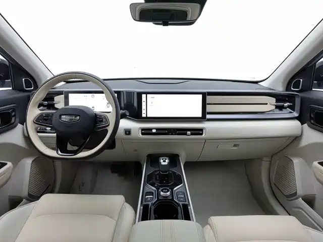 Geely ICON 2023 1.5TD Chocolate Premium Edition — фото 5