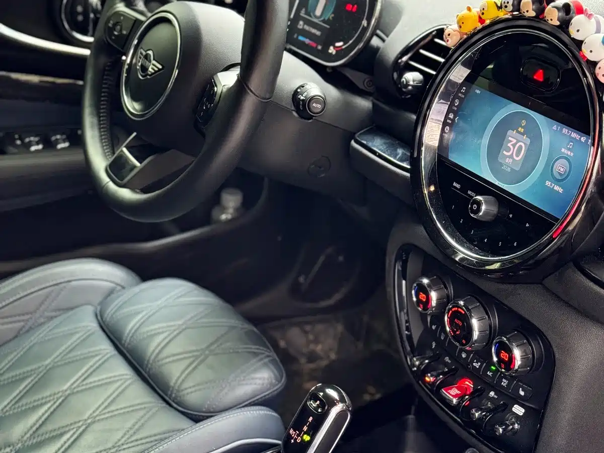 صورة 8 - MINI CLUBMAN