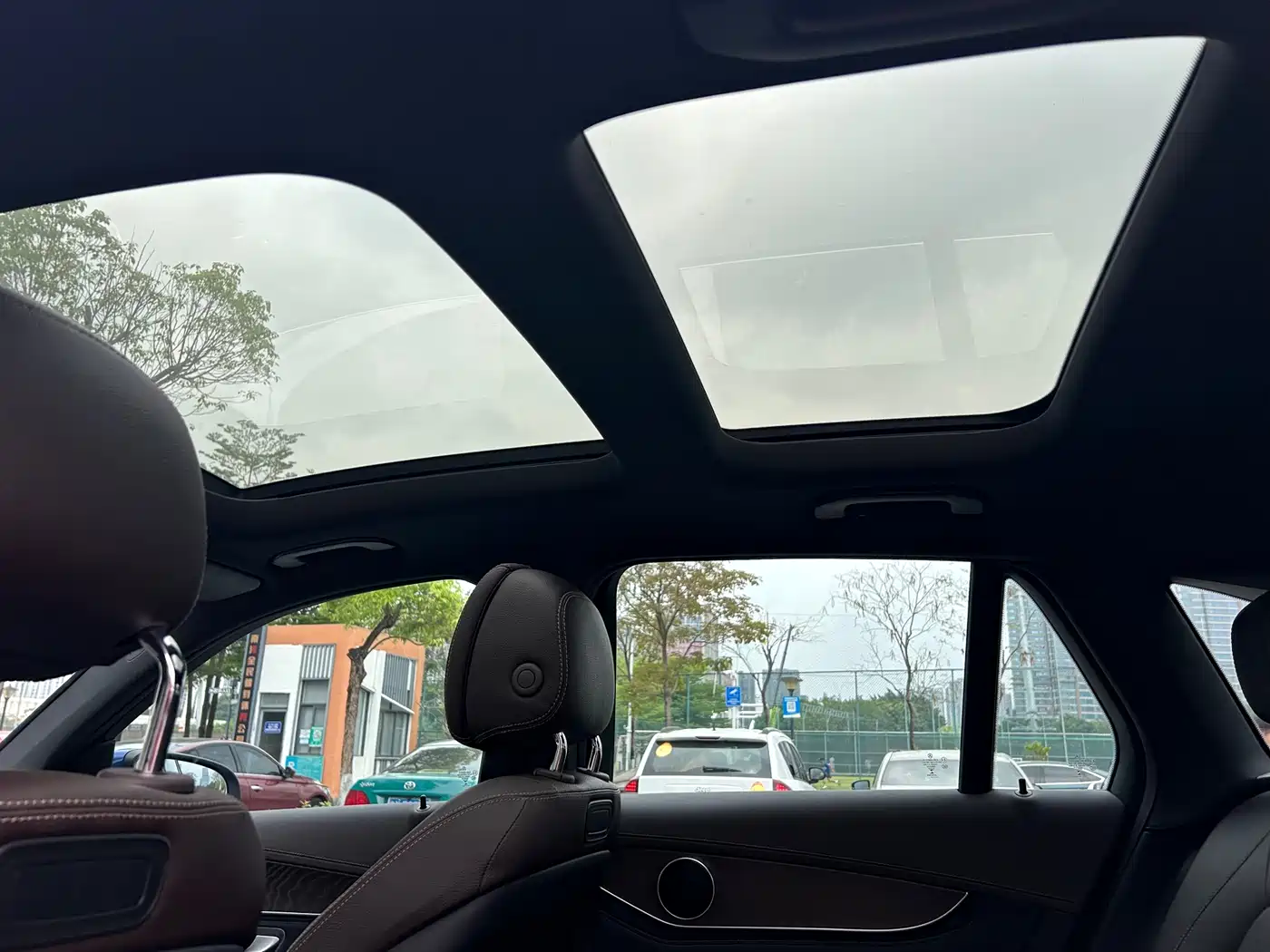 Mercedes-Benz GLC 2017 GLC 300 4MATIC Dynamic фото 23