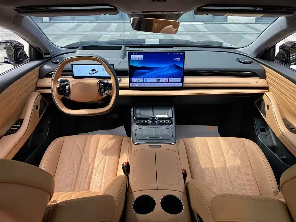 Geely Galaxy Galaxy Xingyao 8 2025 130km EM-P Starship Edition фото 10