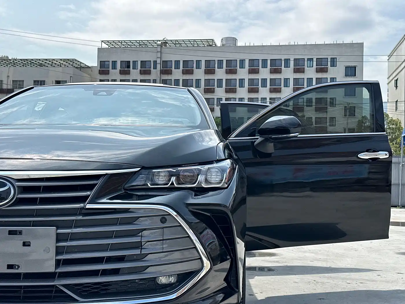 Toyota Avalon 2021 2.5L Luxury Edition фото 18