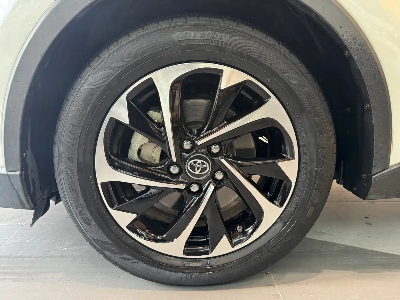 Toyota IZOA 2020 2.0L Yi Xiang Edition фото 16