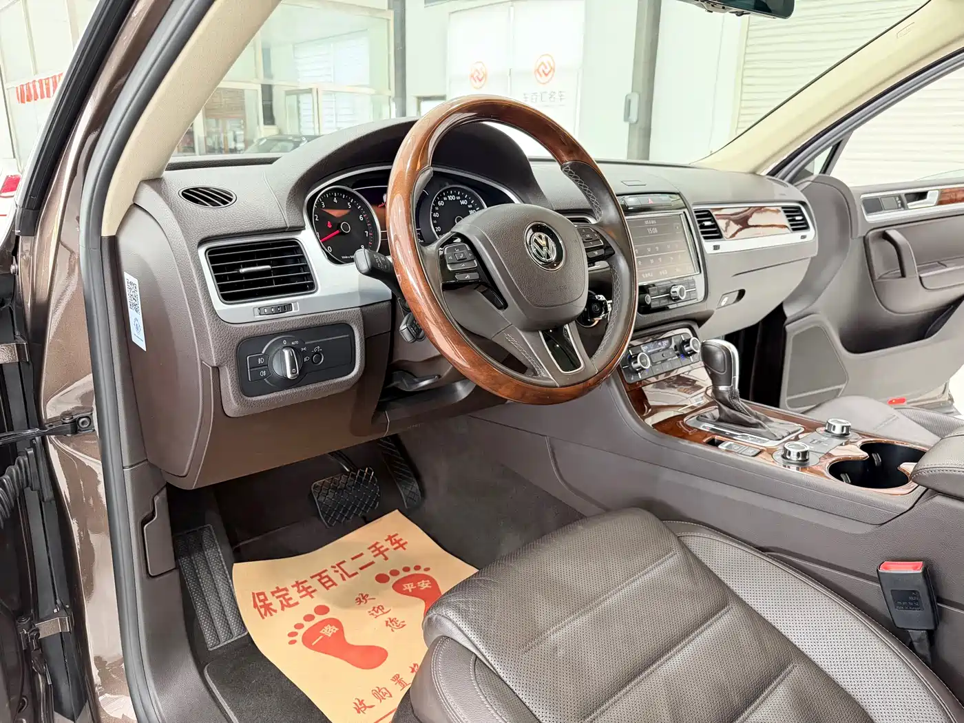 Volkswagen Touareg 2011 3.0TSI Comfort фото 4