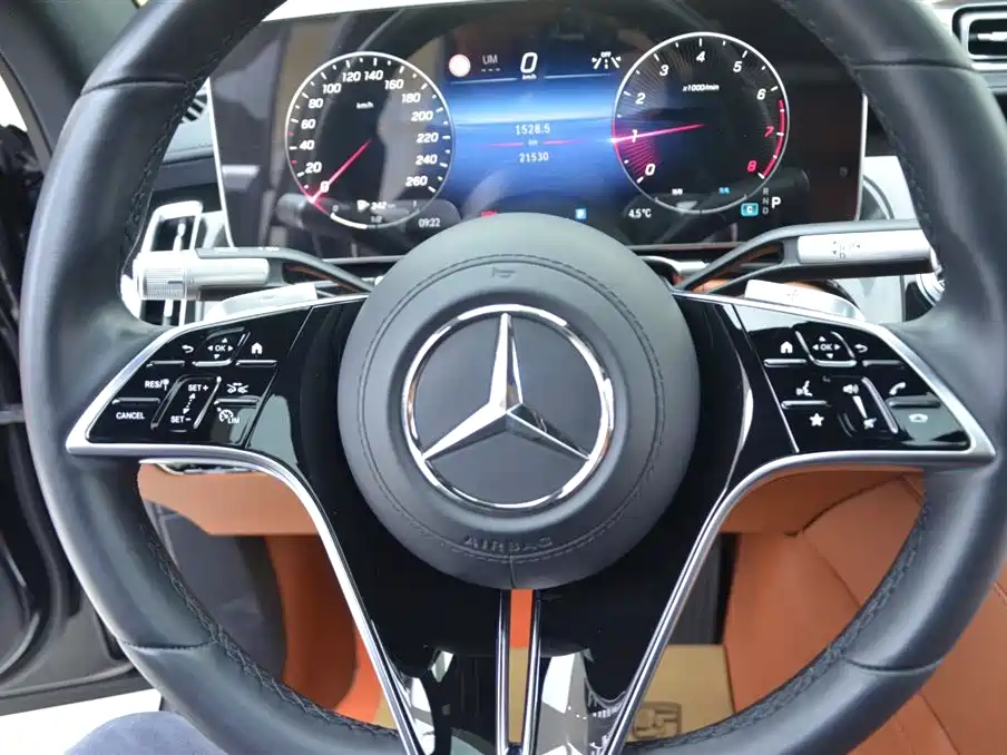 Mercedes-Benz S-Class 2024 S 400 L Luxury Edition фото 8