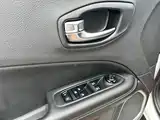 Фото 9 - Jeep Compass