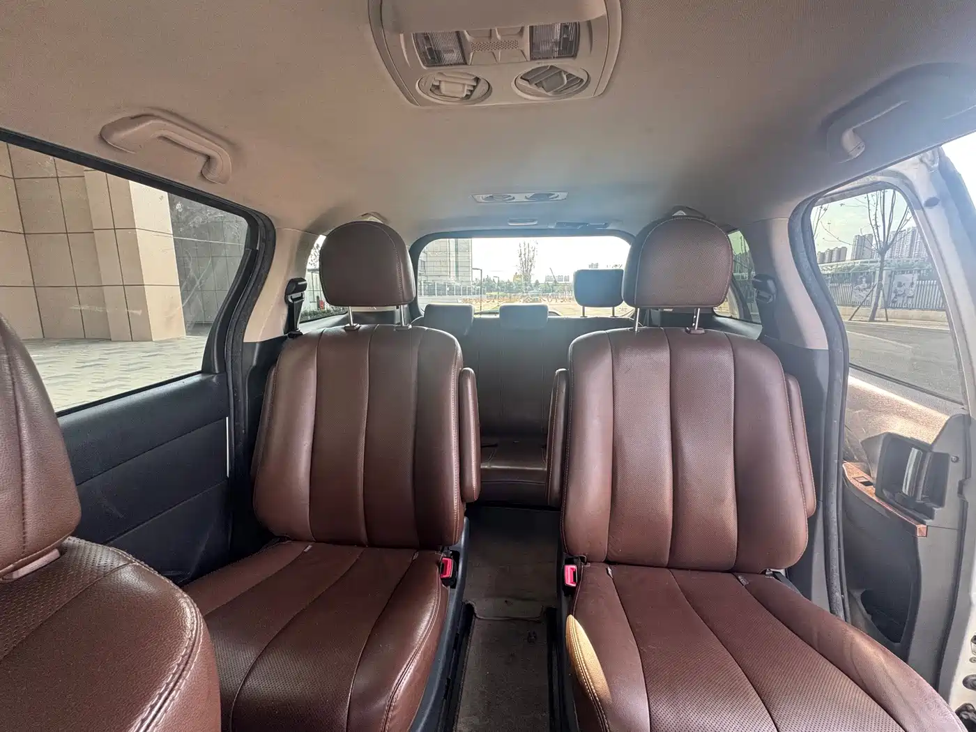 BYD M6 2016 2015 2.4L Automatic Premium Edition
