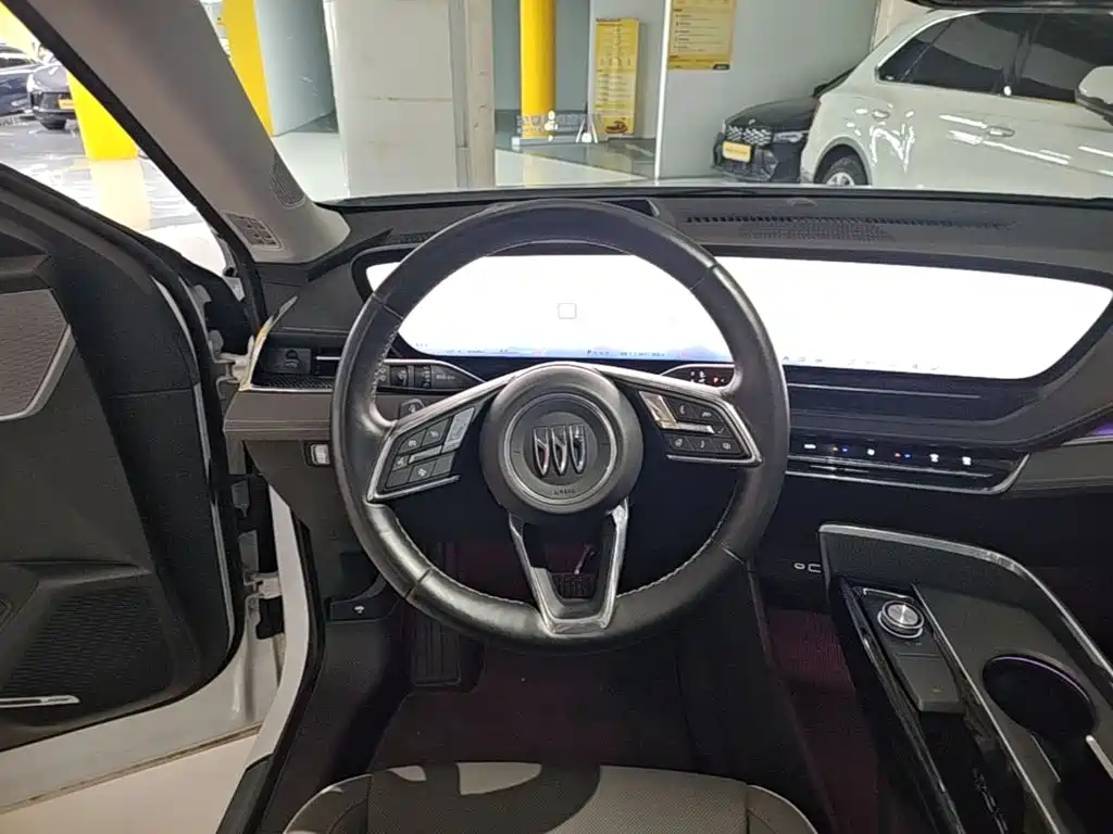 Buick E5 2023 2023 Premium Standard Range Edition