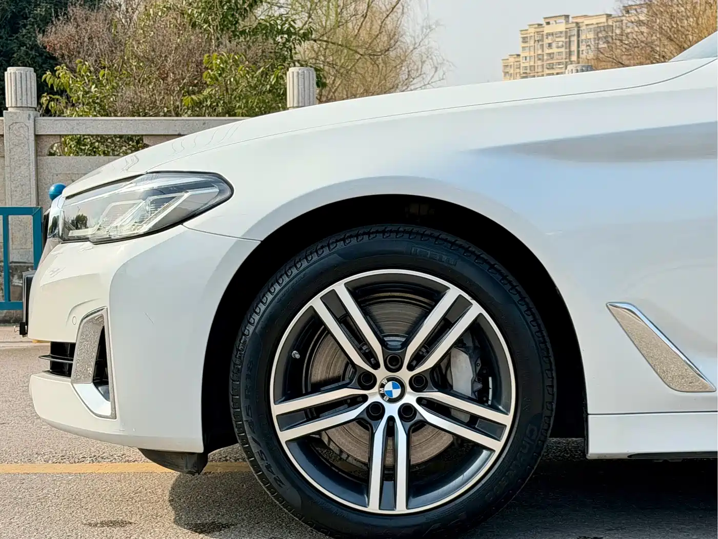 BMW 5-SERIES
