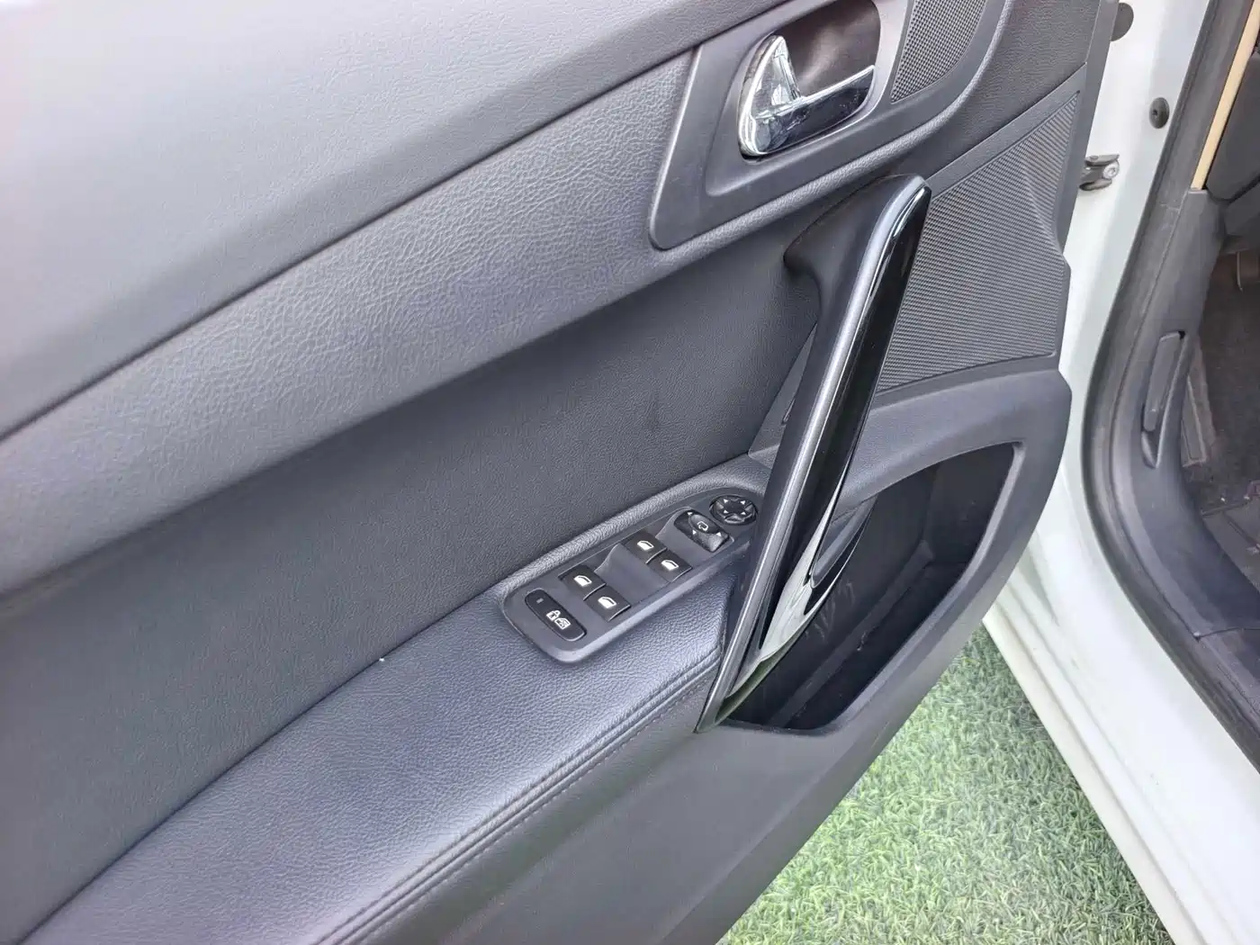 Peugeot 508 2012 2.0L Automatic Luxury Edition фото 10