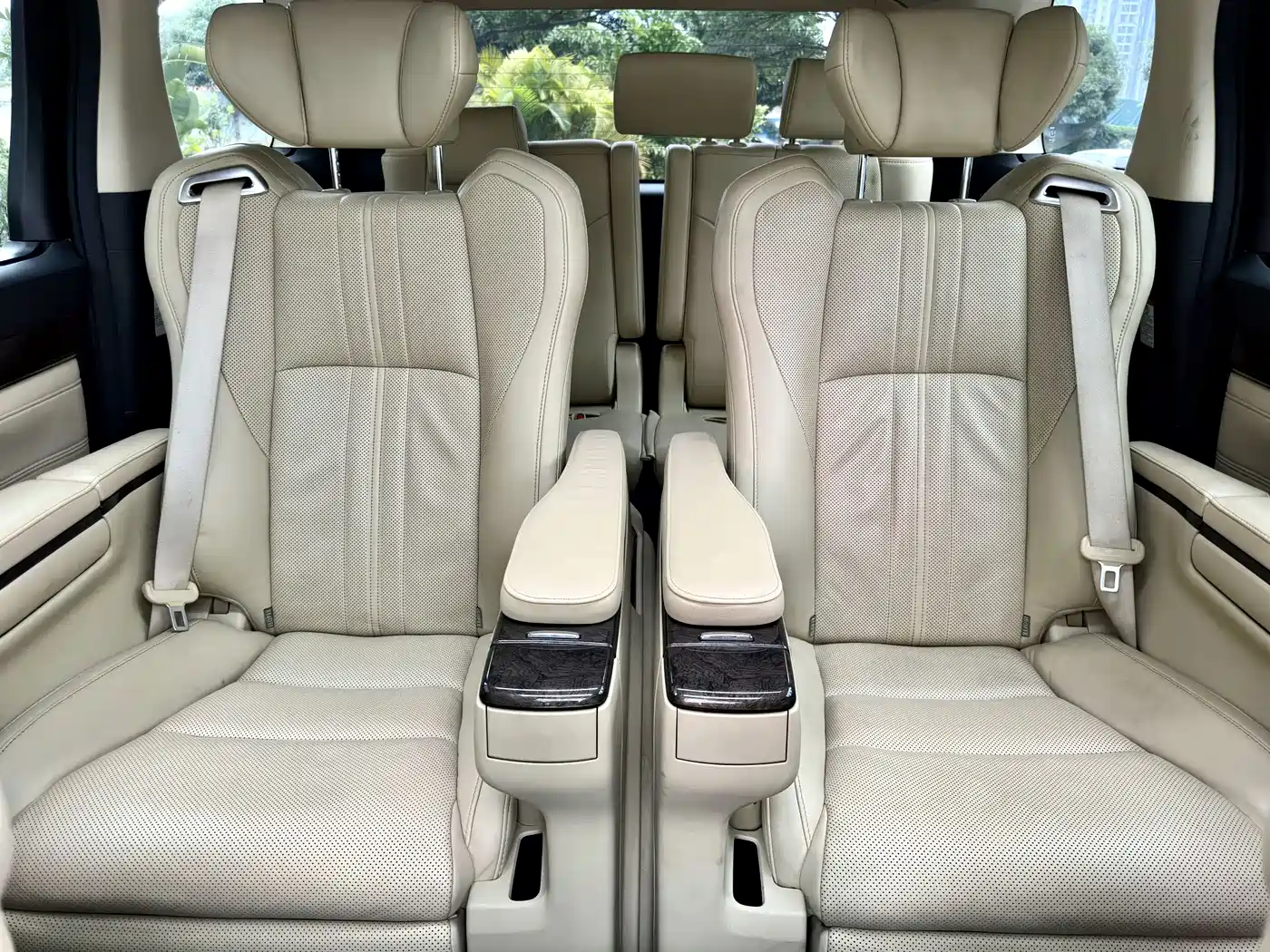 Toyota Alphard 2018 Facelift 3.5L Premium Edition фото 17
