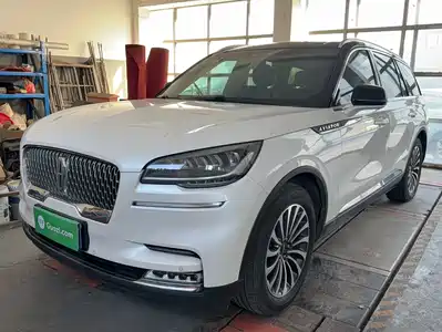 Lincoln Aviator