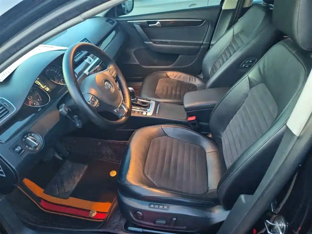 Volkswagen Magotan 2012 Facelift 2.0TSI Premium фото 13