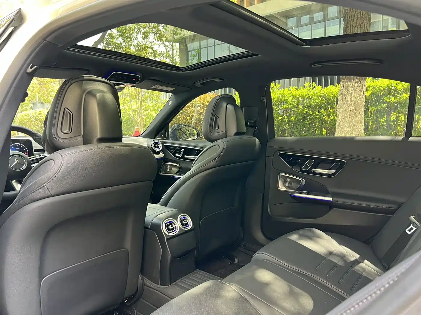 Mercedes-Benz C-Class 2025 C 260 L Night Sport Edition фото 15