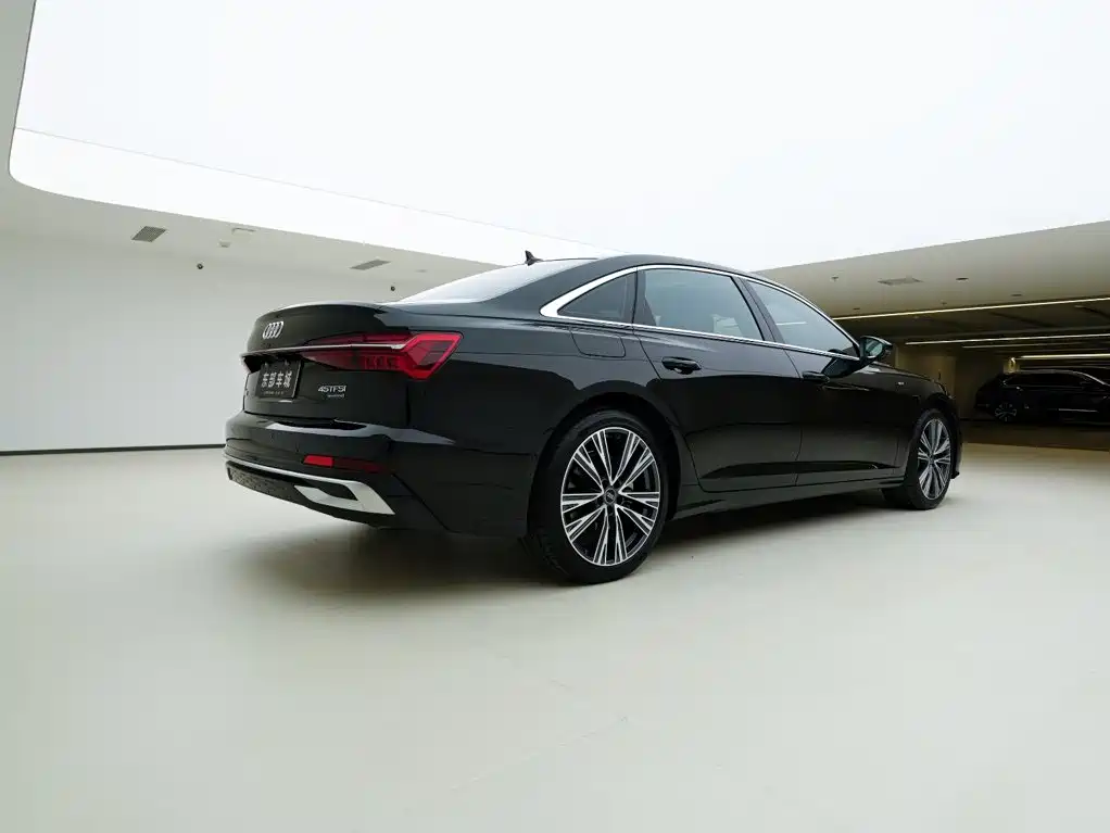 Photo 7 - Audi A6L