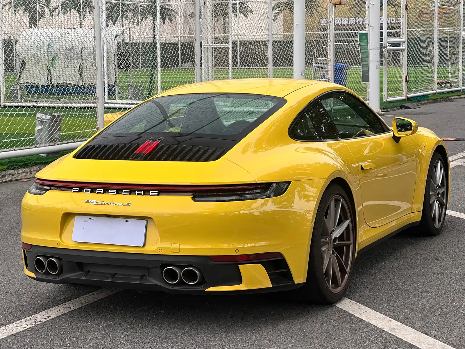 Фото 6 - Porsche 911