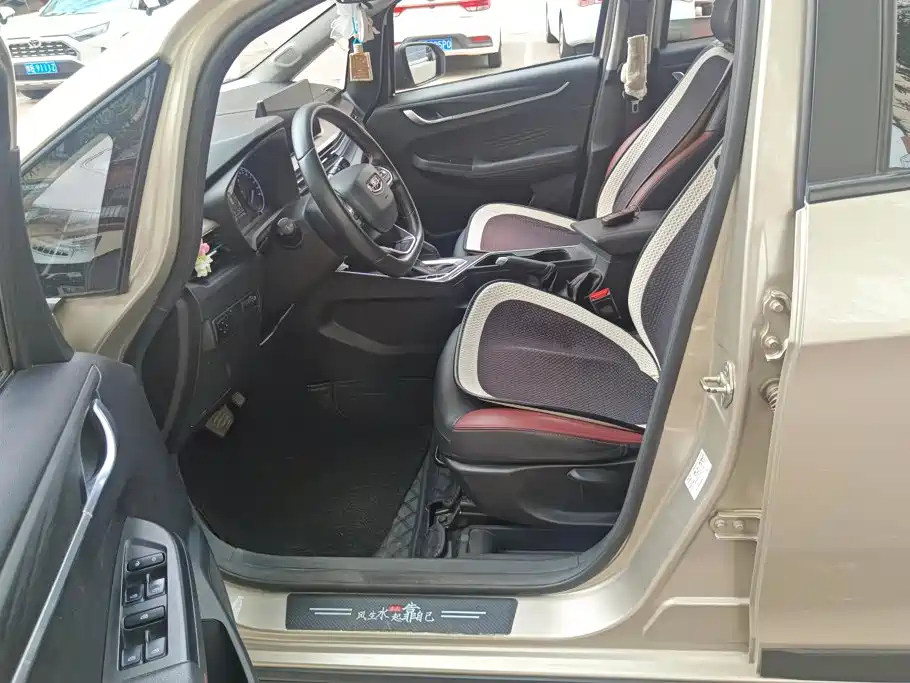 Geely Vision X3 2021 2021 PRO 1.5L CVT Premium