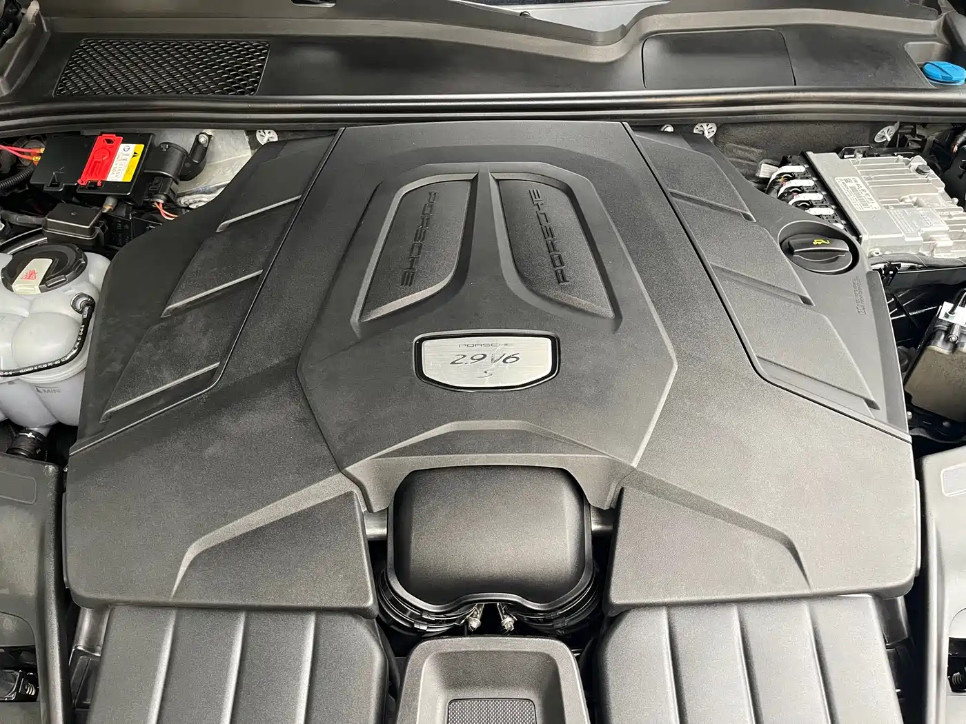 Porsche Cayenne 2018 Cayenne S 2.9T фото 12