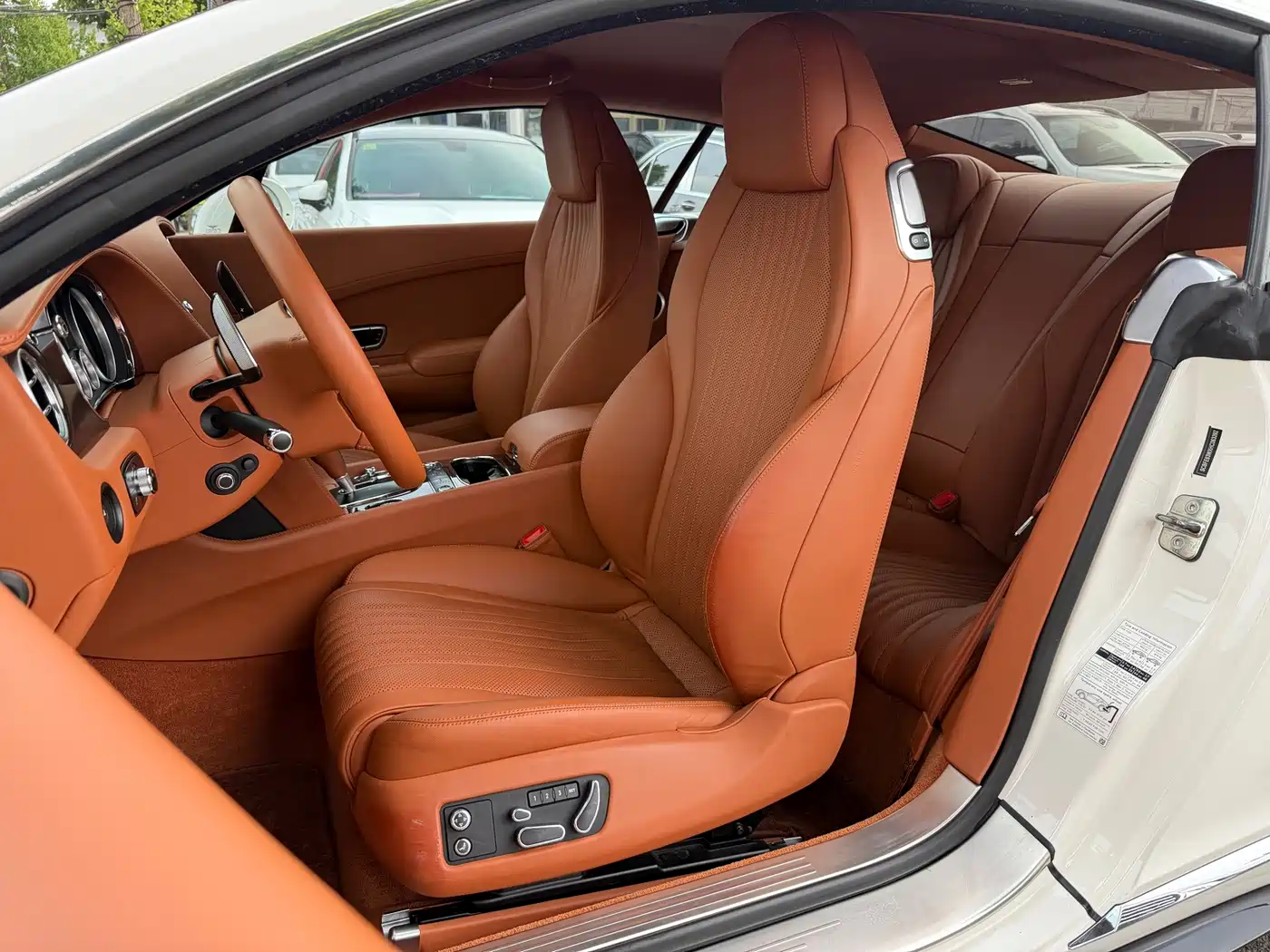 Photo 8 - Bentley Continental