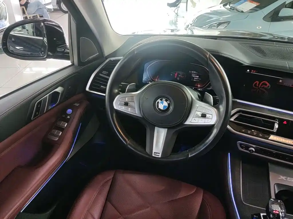 صورة 11 - BMW X5