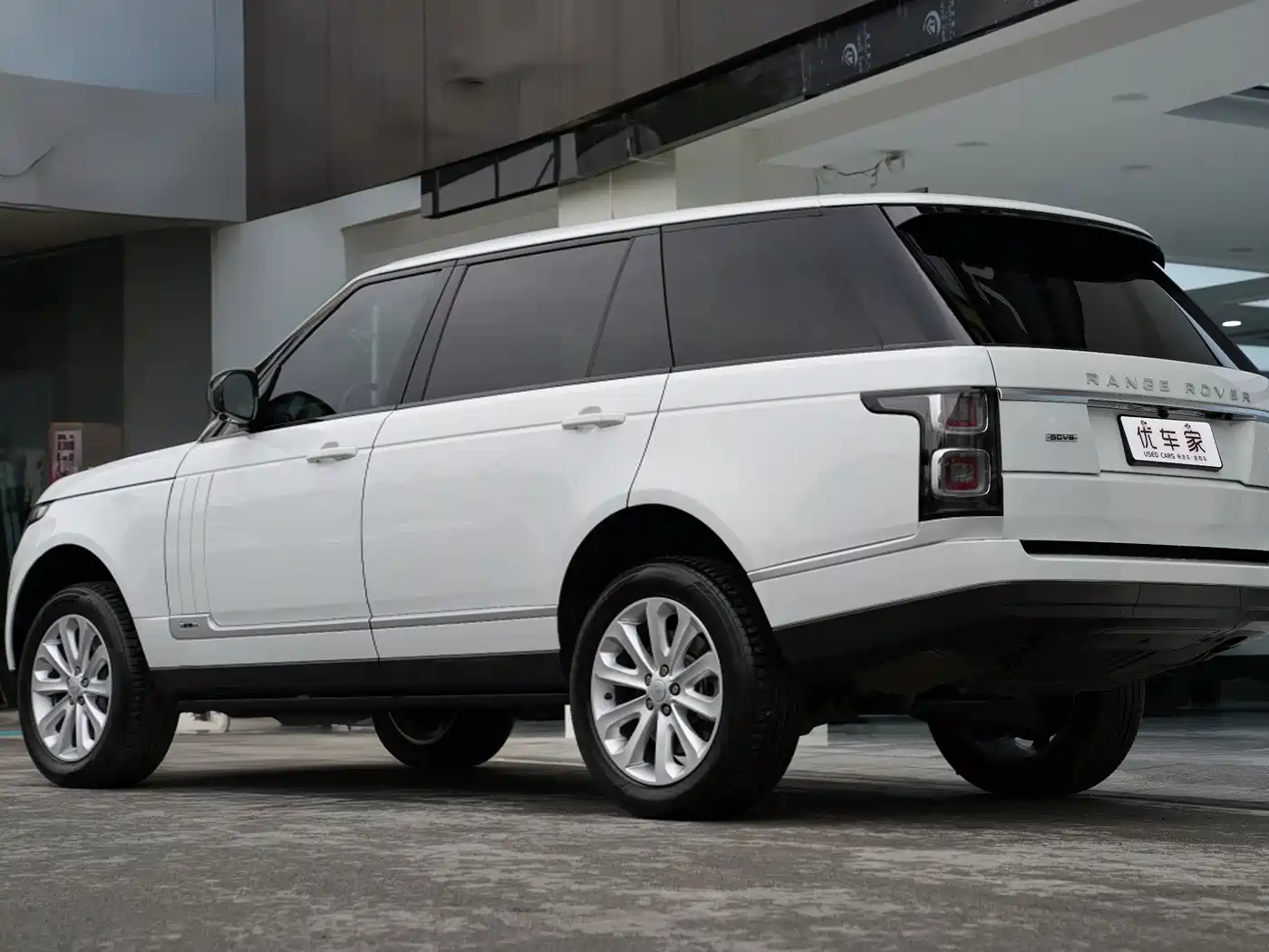 Land Rover Range Rover 2016 3.0 SC V6 Vogue LWB фото 3
