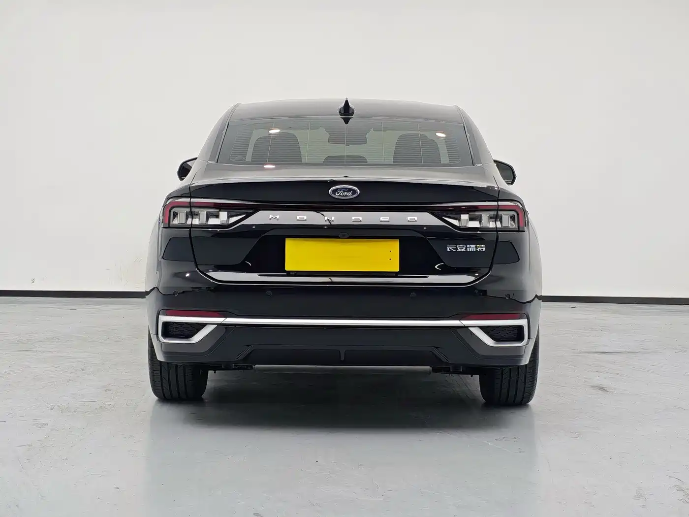 2025 Ford Mondeo