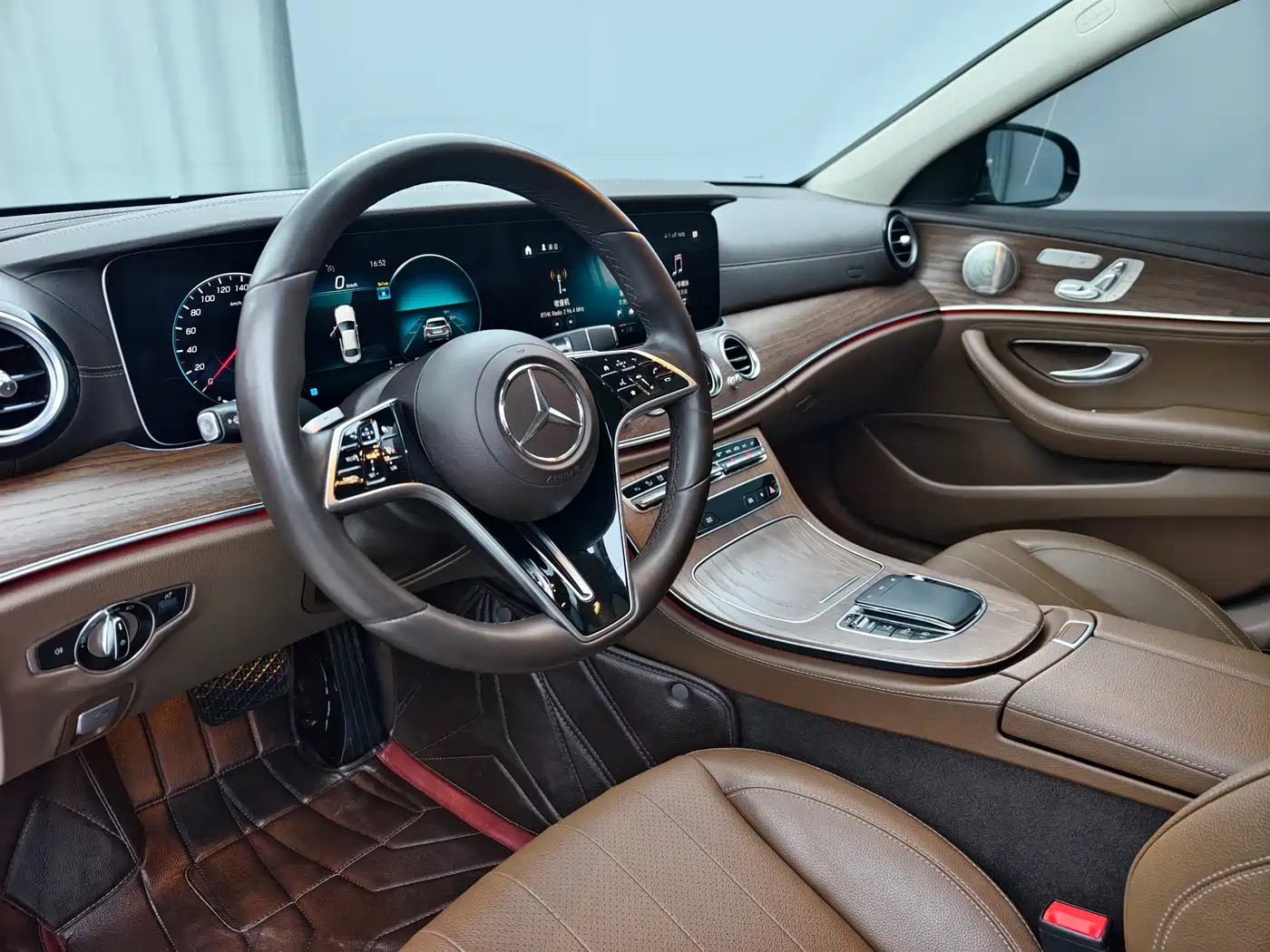 MERCEDES-BENZ E CLASS