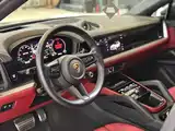 Photo 7 - Porsche Cayenne