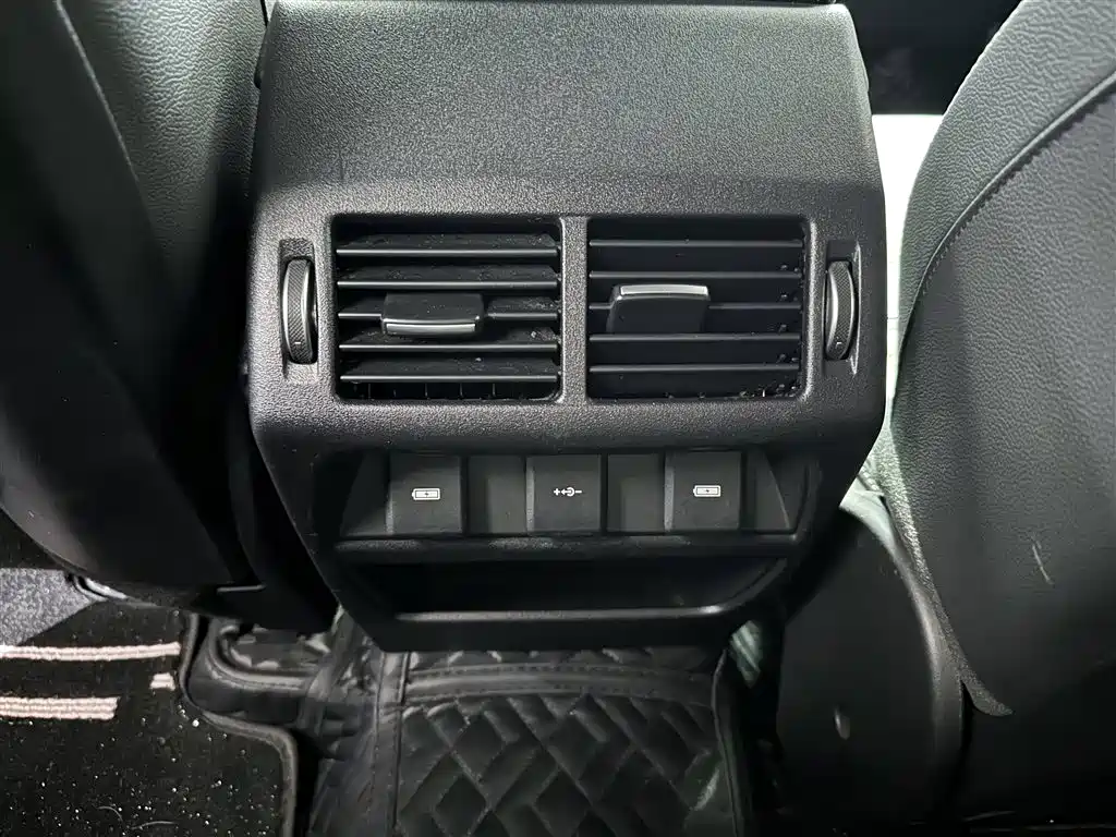 Land Rover Discovery Sport 2020 249PS R-Dynamic Performance фото 13