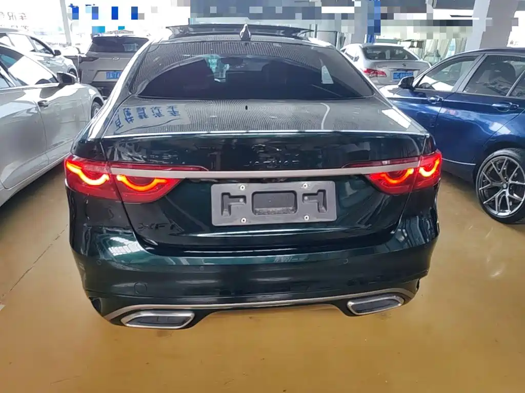 Jaguar XFL 2024 2023 XFL 2.0T P250 2WD Premium Luxury Gilded Edition