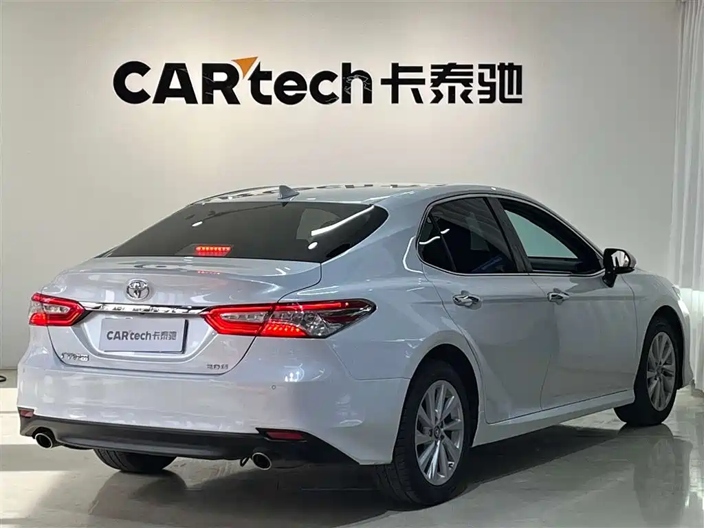 Toyota Camry 2021 2.0G Luxury Edition фото 4