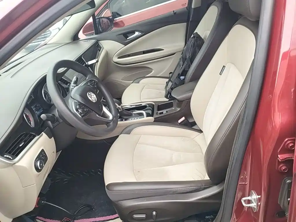 Фото 15 - Buick Verano