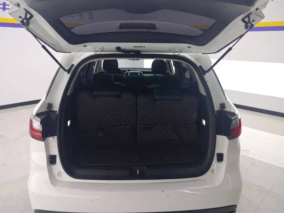 BYD Song MAX 2018 2017 1.5T Auto Smart Connect Premium 7-seater