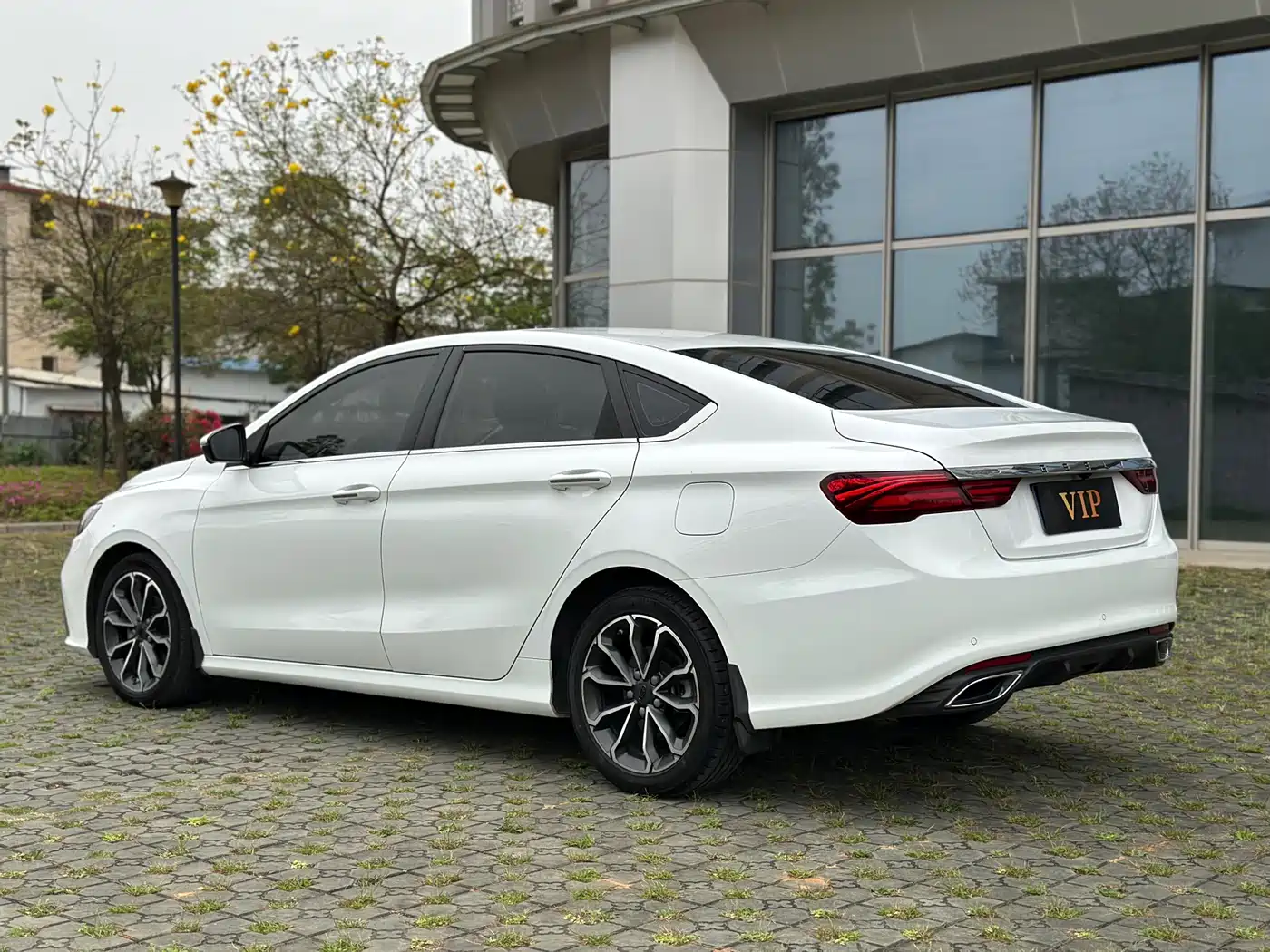 GEELY AUTOMOBILE BINRUI