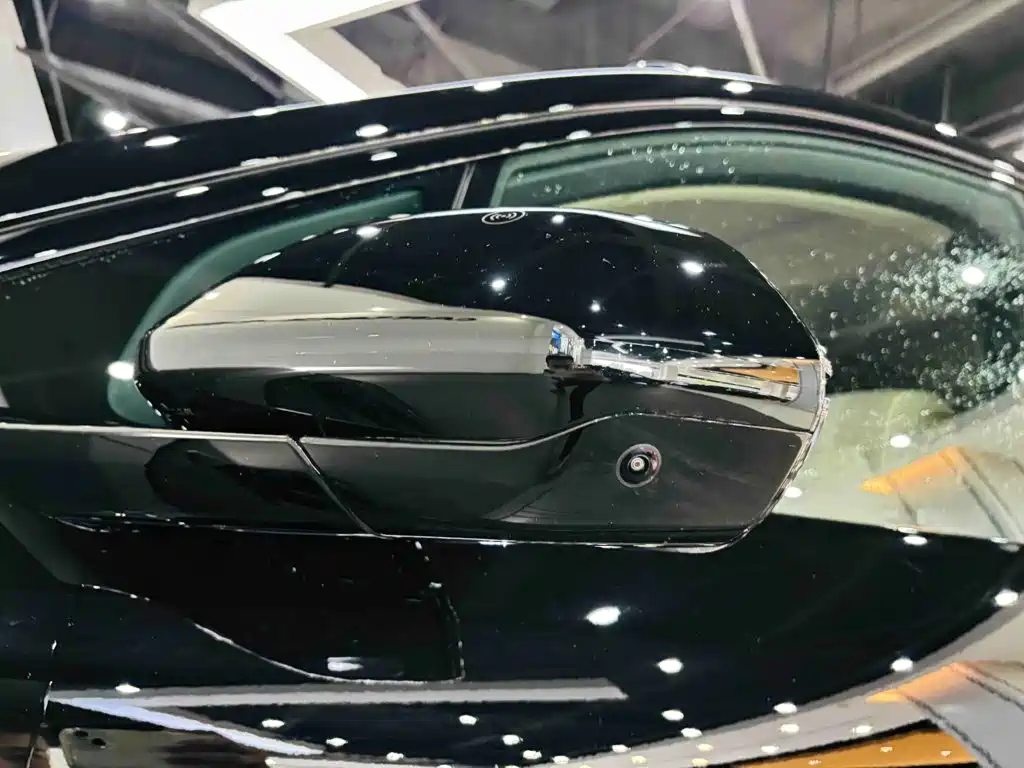 NIO ES8 2026 2025 Model 6-Seat Executive Luxury Edition