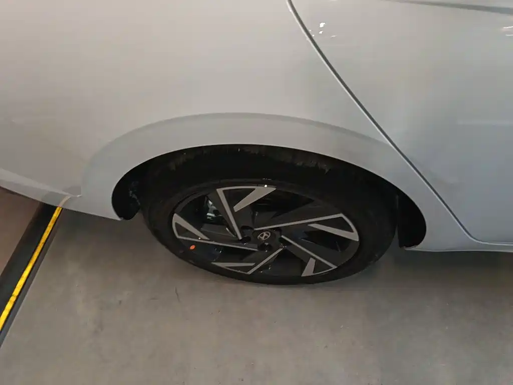 Hyundai Elantra 2026 2023 1.5L CVT GLX Elite Edition
