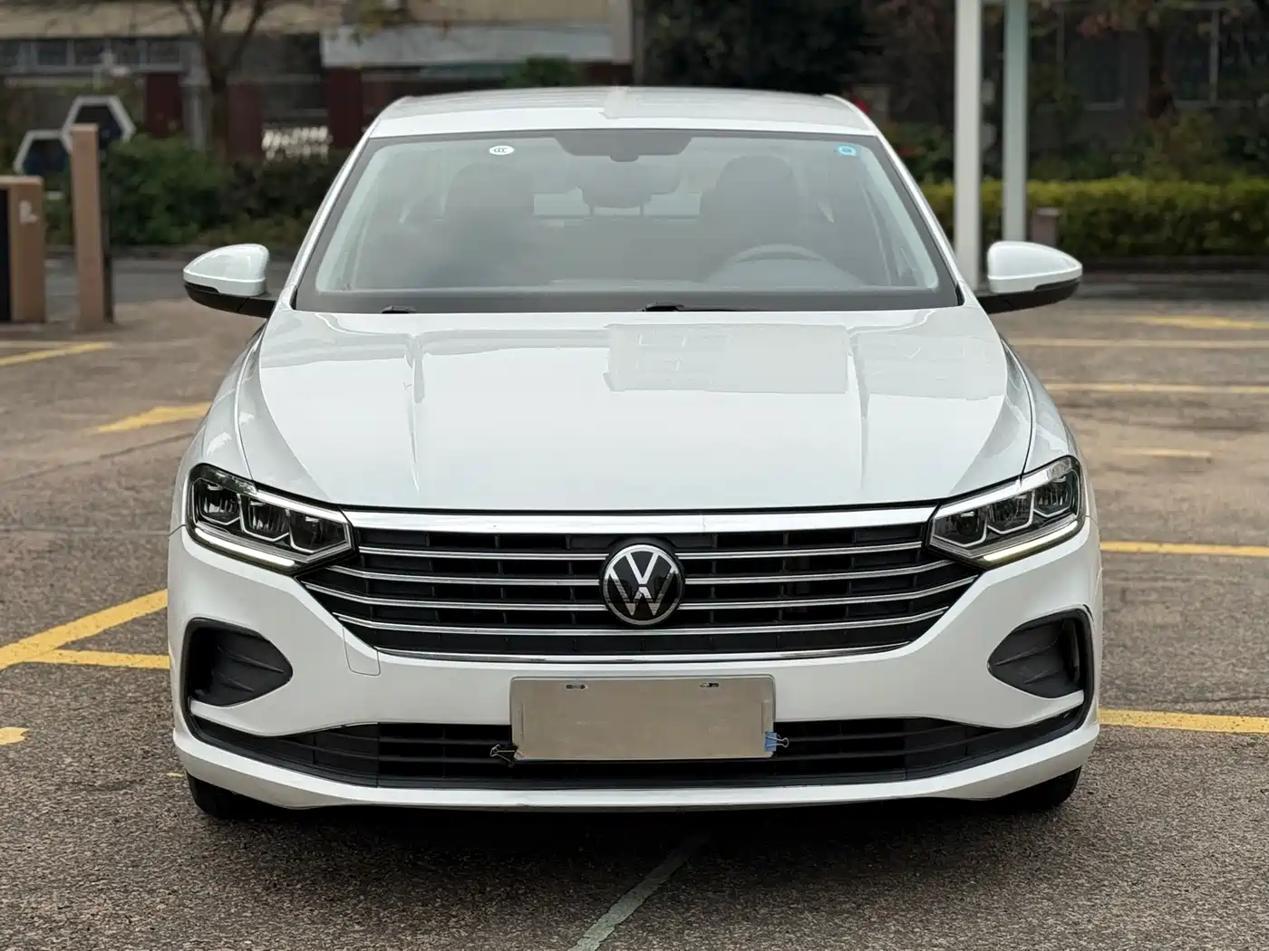 Volkswagen Lavida 2023 1.5L Auto Delight Edition фото 2