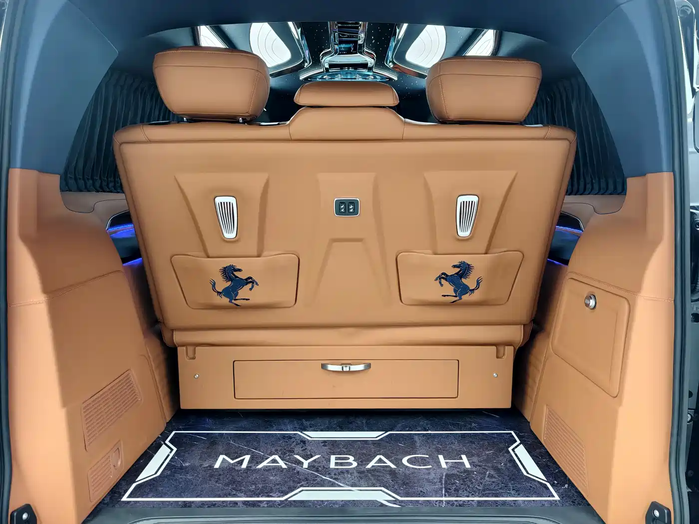 Mercedes-Benz Vito 2024 2.0T Business 7-Seater фото 21